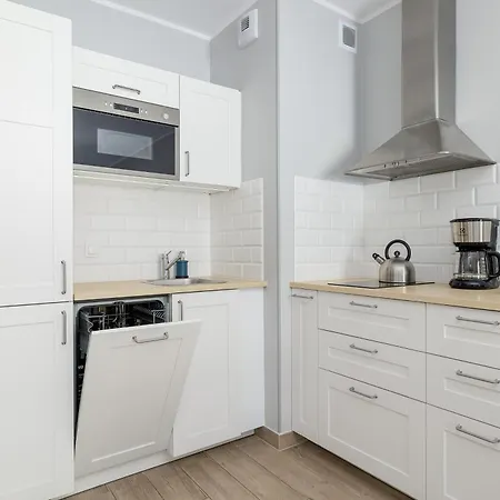 아파트 Deluxe Baltic Wave, Basen, Silownia, Parking By Renters 코워브제크